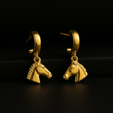 Brinco Cavalo Base Haste Banhado em Ouro 18K