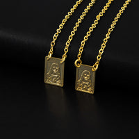 Colar Escapulário Jesus Sagrado Coração Banhado em Ouro 18K